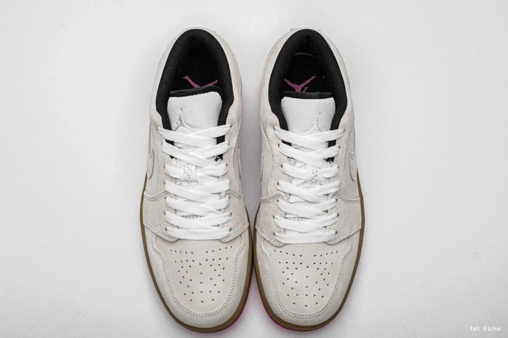 Pink Jordan Gum Hyper 553558-119  1 Low White 0308